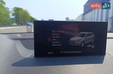 Внедорожник / Кроссовер Audi Q7 2016 в 