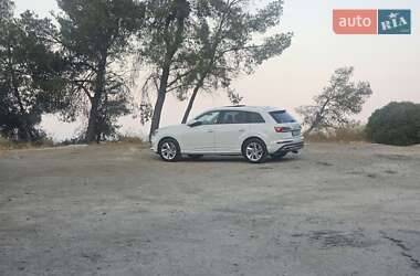Внедорожник / Кроссовер Audi Q7 2023 в 