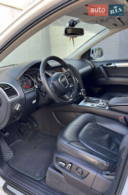 Внедорожник / Кроссовер Audi Q7 2010 в 