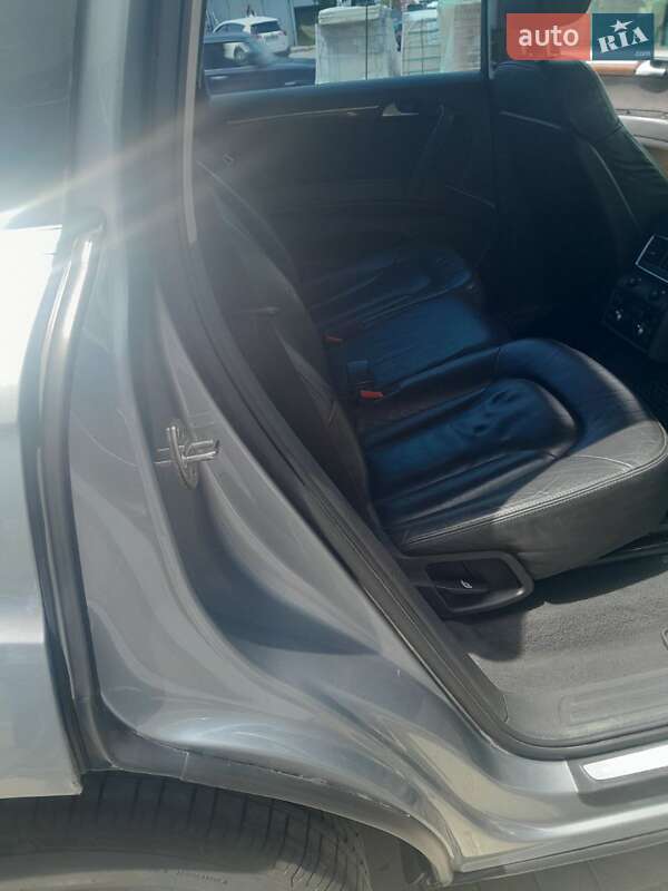 Внедорожник / Кроссовер Audi Q7 2008 в Каменец-Подольском