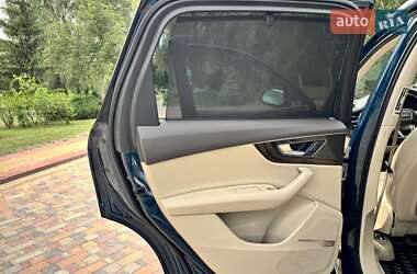 Внедорожник / Кроссовер Audi Q7 2018 в 