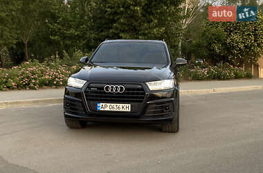Внедорожник / Кроссовер Audi Q7 2018 в 