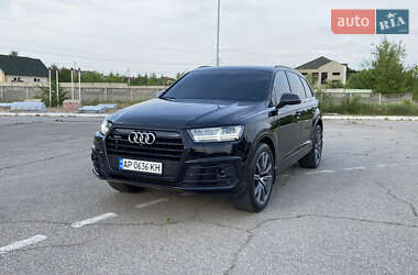 Внедорожник / Кроссовер Audi Q7 2018 в 