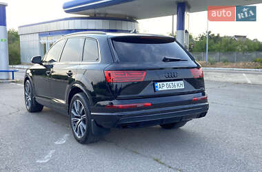 Внедорожник / Кроссовер Audi Q7 2018 в 