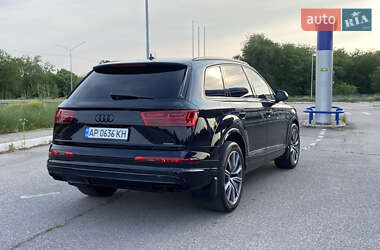 Внедорожник / Кроссовер Audi Q7 2018 в 