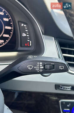 Внедорожник / Кроссовер Audi Q7 2019 в 