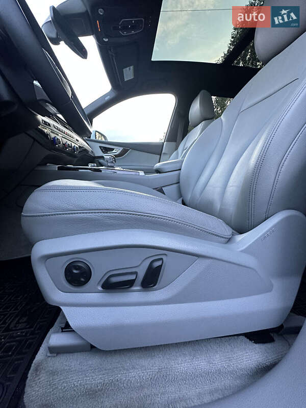Внедорожник / Кроссовер Audi Q7 2018 в Белогородке