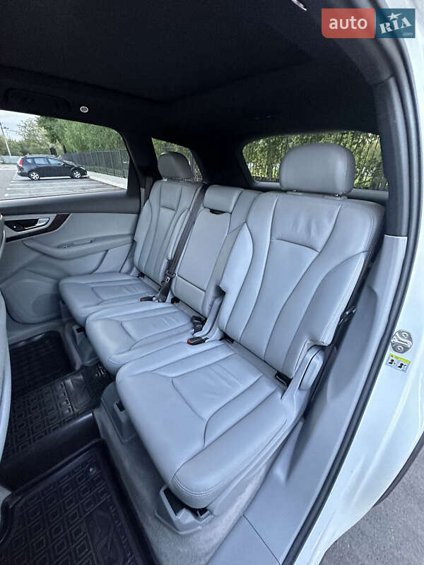 Внедорожник / Кроссовер Audi Q7 2018 в Белогородке