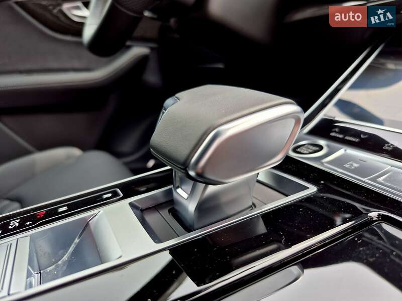 Позашляховик / Кросовер Audi Q7 2024 в Києві