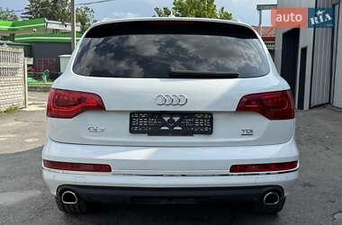 Внедорожник / Кроссовер Audi Q7 2015 в 
