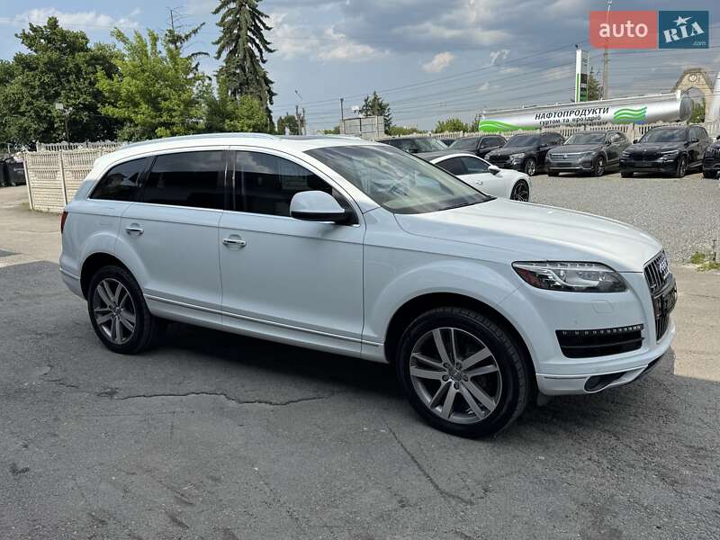 Внедорожник / Кроссовер Audi Q7 2015 в Тернополе