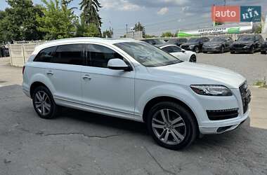 Внедорожник / Кроссовер Audi Q7 2015 в 