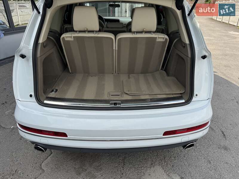 Внедорожник / Кроссовер Audi Q7 2015 в Тернополе