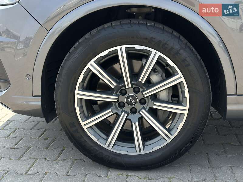Внедорожник / Кроссовер Audi Q7 2019 в Черновцах