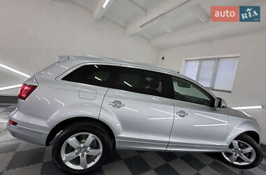 Позашляховик / Кросовер Audi Q7 2013 в 