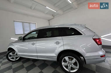 Позашляховик / Кросовер Audi Q7 2013 в 