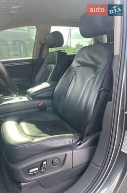 Позашляховик / Кросовер Audi Q7 2009 в 