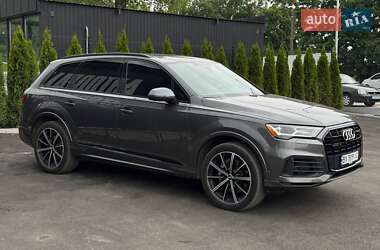 Внедорожник / Кроссовер Audi Q7 2020 в 
