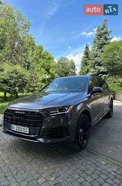 Внедорожник / Кроссовер Audi Q7 2020 в 