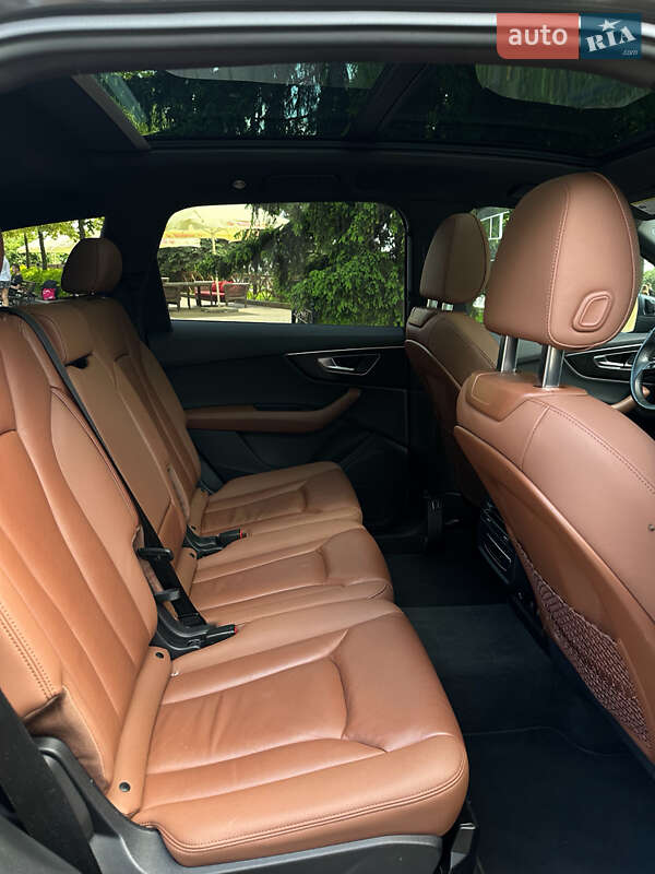 Внедорожник / Кроссовер Audi Q7 2020 в Полтаве