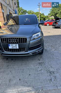 Позашляховик / Кросовер Audi Q7 2014 в Одесі