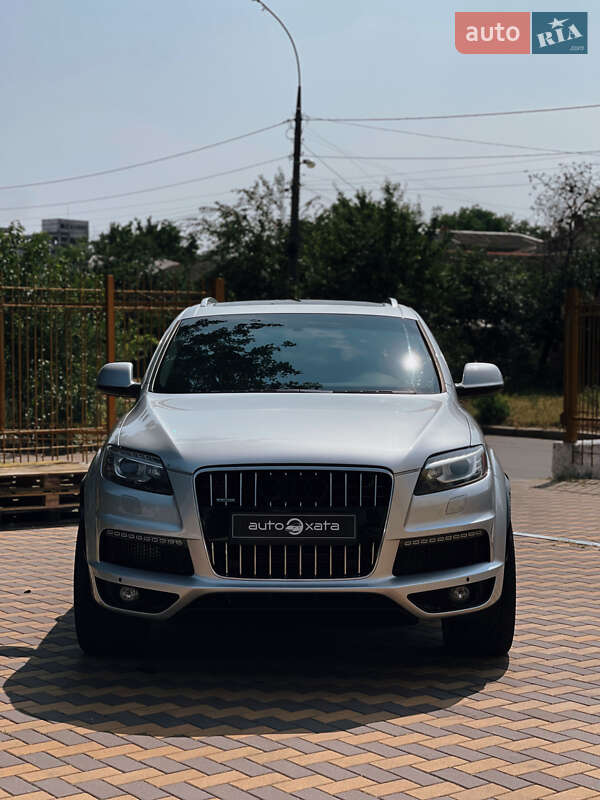 Внедорожник / Кроссовер Audi Q7 2013 в Николаеве