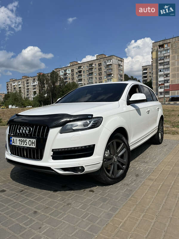 Внедорожник / Кроссовер Audi Q7 2011 в Александрие