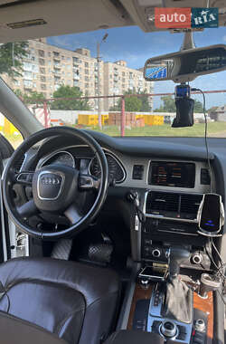 Внедорожник / Кроссовер Audi Q7 2011 в 