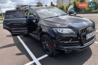 Внедорожник / Кроссовер Audi Q7 2015 в 