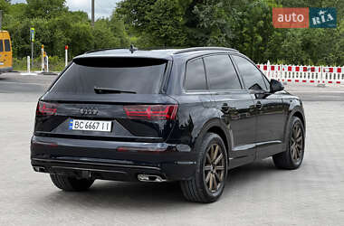 Внедорожник / Кроссовер Audi Q7 2016 в 