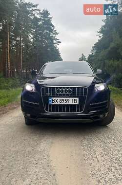 Внедорожник / Кроссовер Audi Q7 2013 в 