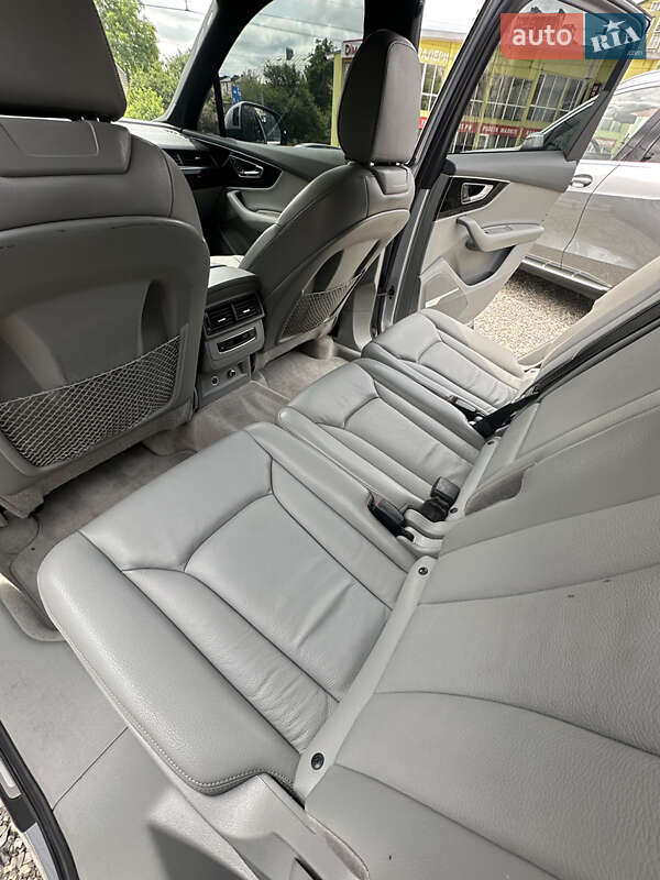 Позашляховик / Кросовер Audi Q7 2018 в Івано-Франківську