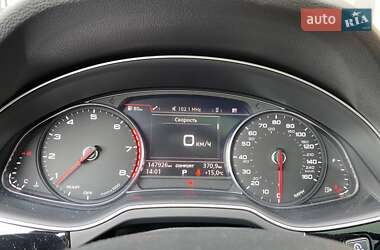 Внедорожник / Кроссовер Audi Q7 2015 в 