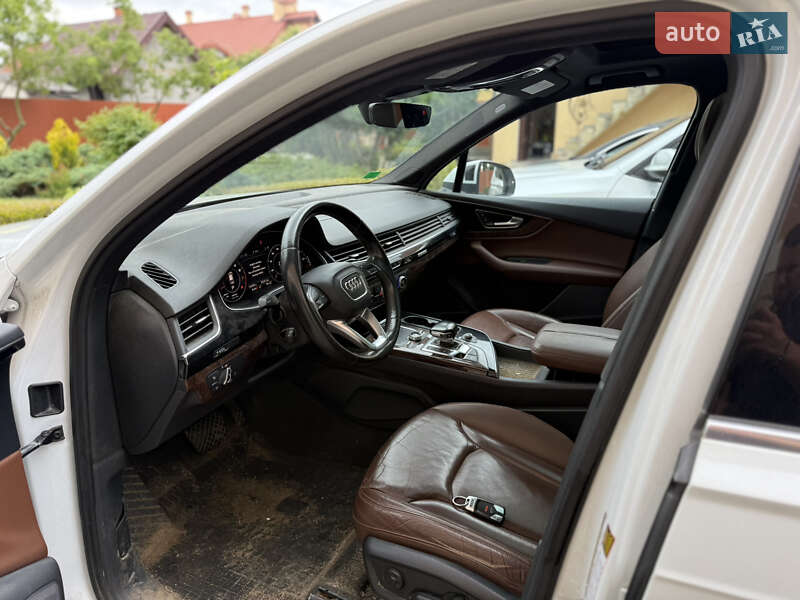 Внедорожник / Кроссовер Audi Q7 2016 в Львове