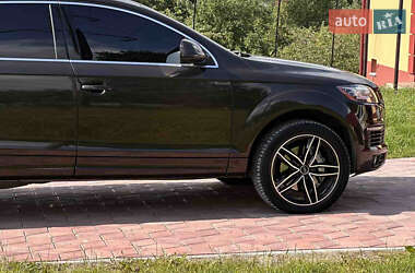 Внедорожник / Кроссовер Audi Q7 2010 в 