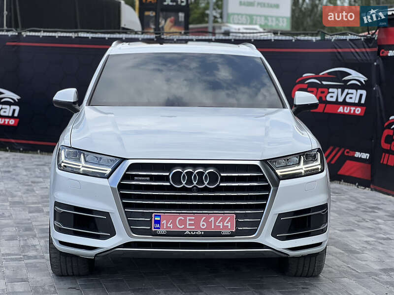 Внедорожник / Кроссовер Audi Q7 2018 в Днепре