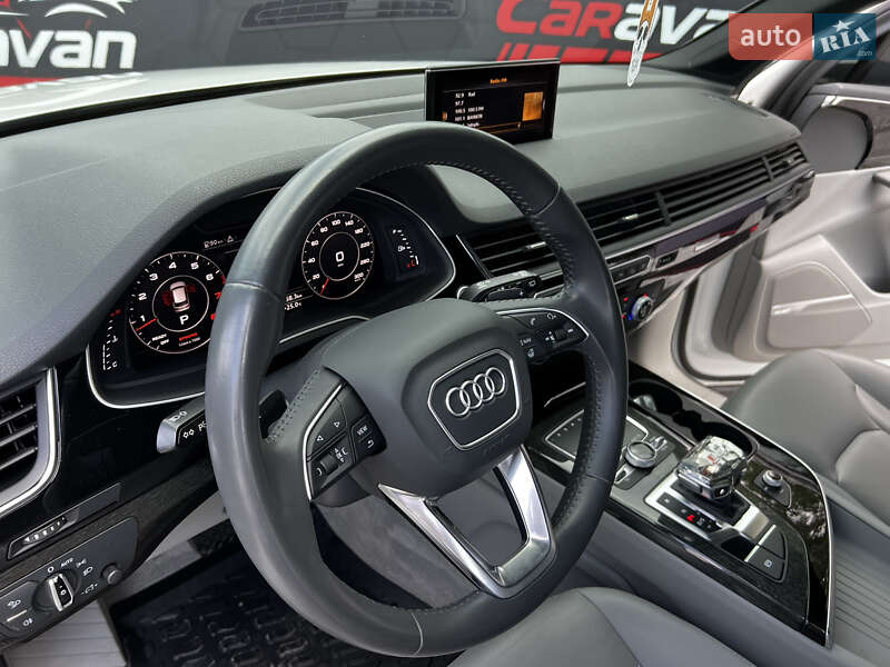 Внедорожник / Кроссовер Audi Q7 2018 в Днепре