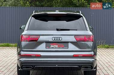 Позашляховик / Кросовер Audi Q7 2019 в 