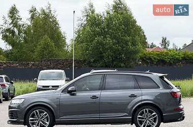Позашляховик / Кросовер Audi Q7 2019 в 