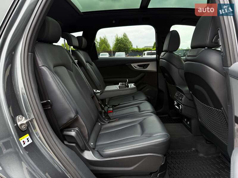 Внедорожник / Кроссовер Audi Q7 2019 в Луцке