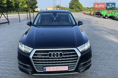 Внедорожник / Кроссовер Audi Q7 2018 в 