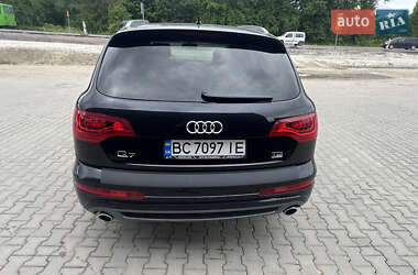 Позашляховик / Кросовер Audi Q7 2011 в 