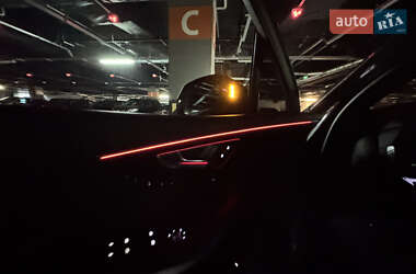 Позашляховик / Кросовер Audi Q7 2020 в 