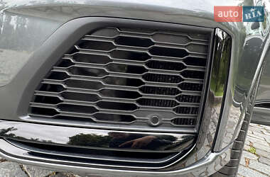 Позашляховик / Кросовер Audi Q7 2020 в 