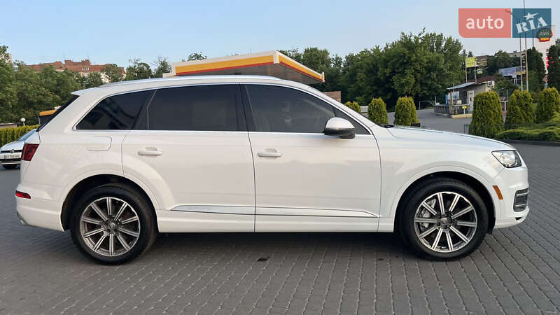Позашляховик / Кросовер Audi Q7 2017 в Хмельницькому