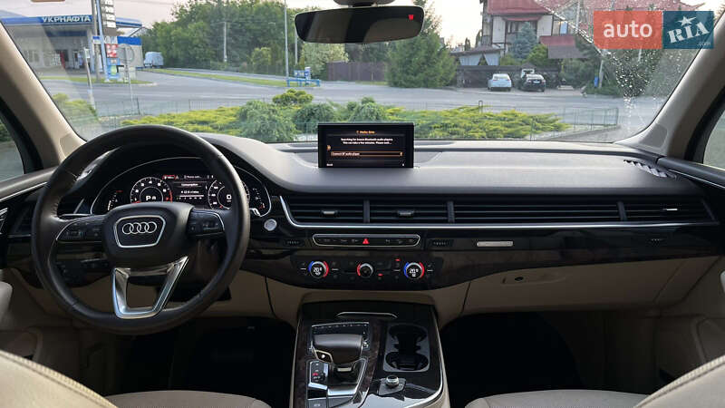 Позашляховик / Кросовер Audi Q7 2017 в Хмельницькому