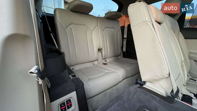 Позашляховик / Кросовер Audi Q7 2017 в Хмельницькому