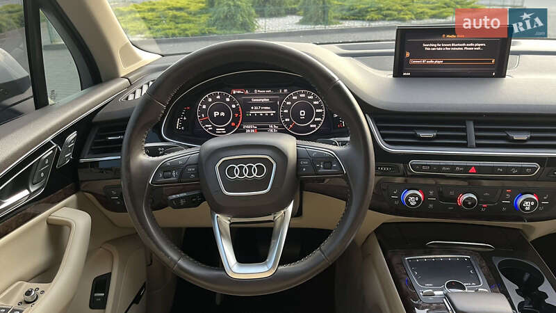 Позашляховик / Кросовер Audi Q7 2017 в Хмельницькому