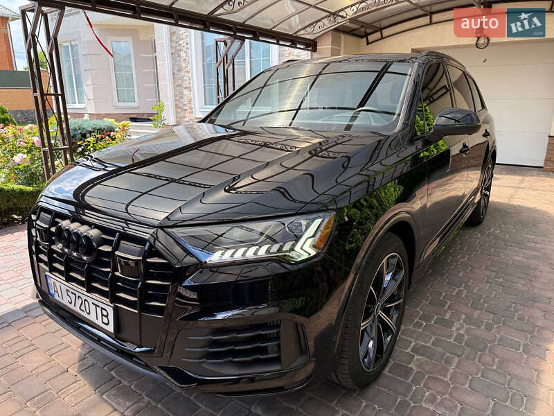 Внедорожник / Кроссовер Audi Q7 2021 в Киеве