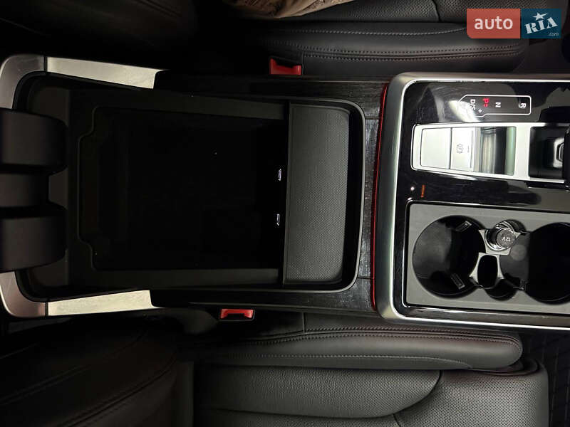 Внедорожник / Кроссовер Audi Q7 2021 в Киеве